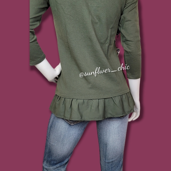 [NEW] Westport Brand Embroidered Flower Sweater - Picture 10 of 14